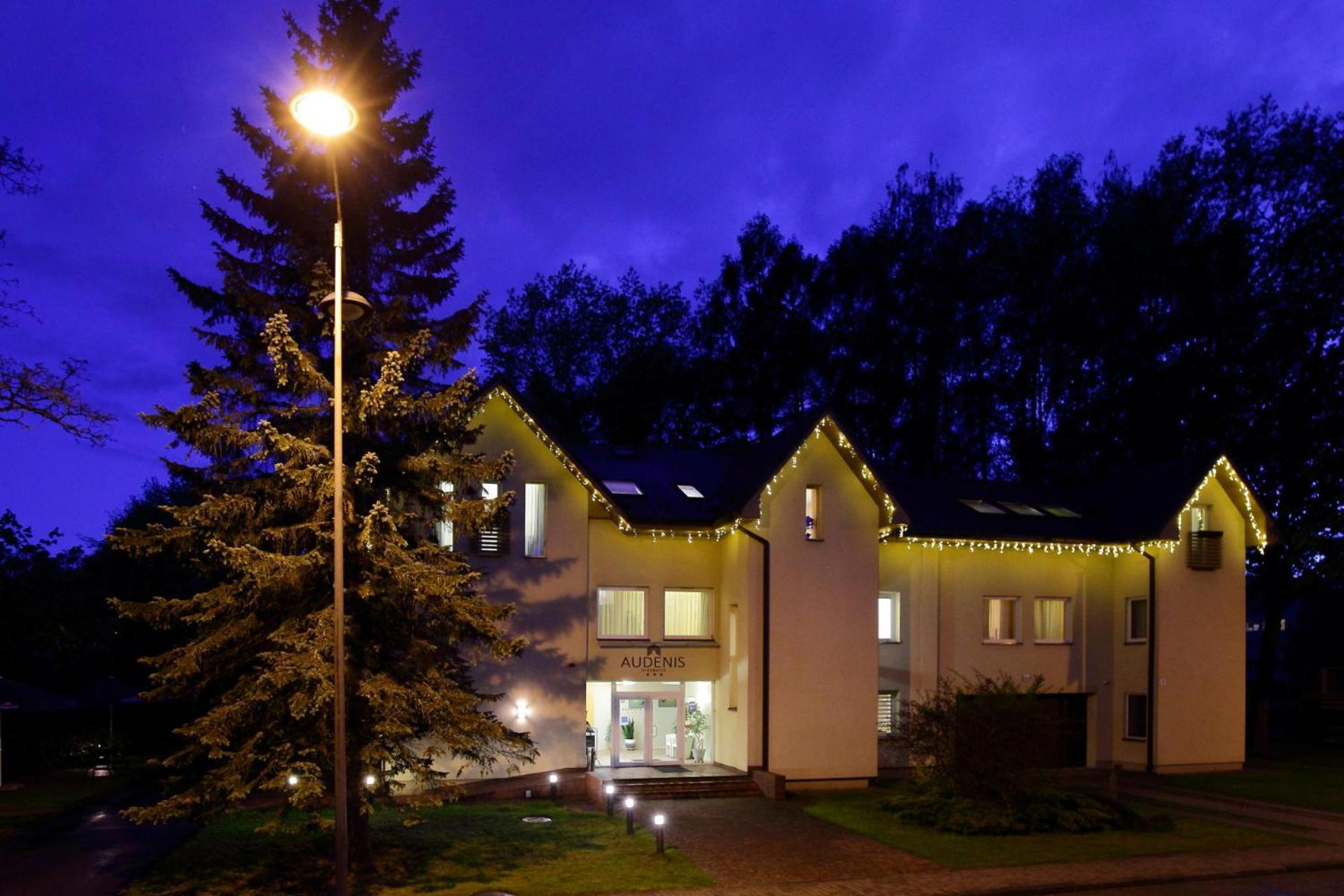Hotel Audenis เบิร์ชโตนัส ภายนอก รูปภาพ